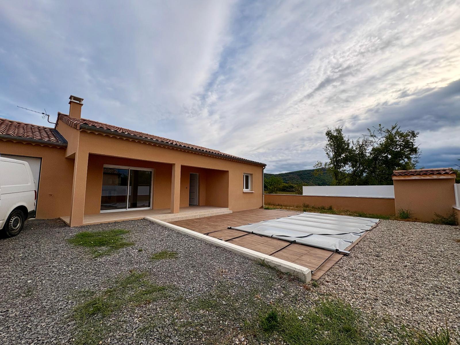 maison 4 pièces - VALLON-PONT-D'ARC