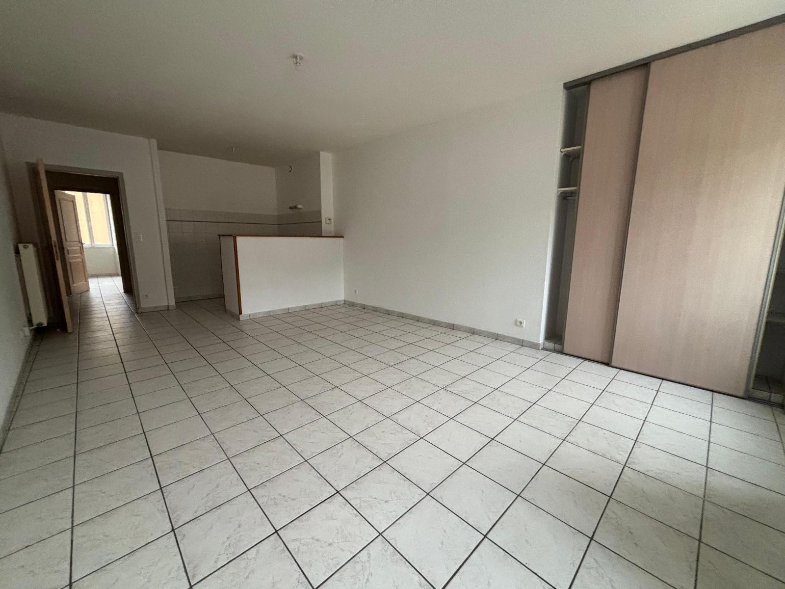 appartement 4 pièces - VALS-LES-BAINS