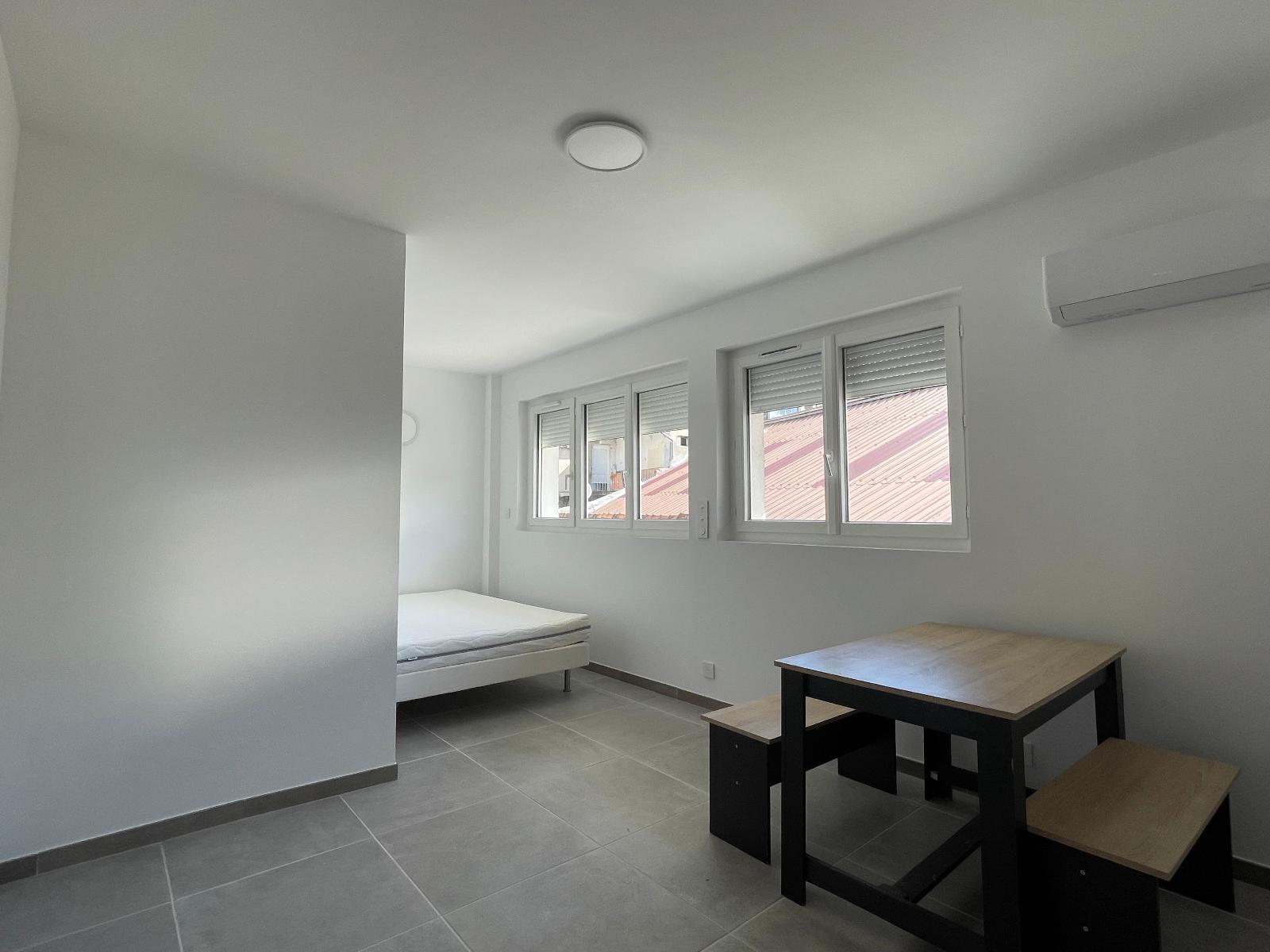 appartement 1 pièces - AUBENAS