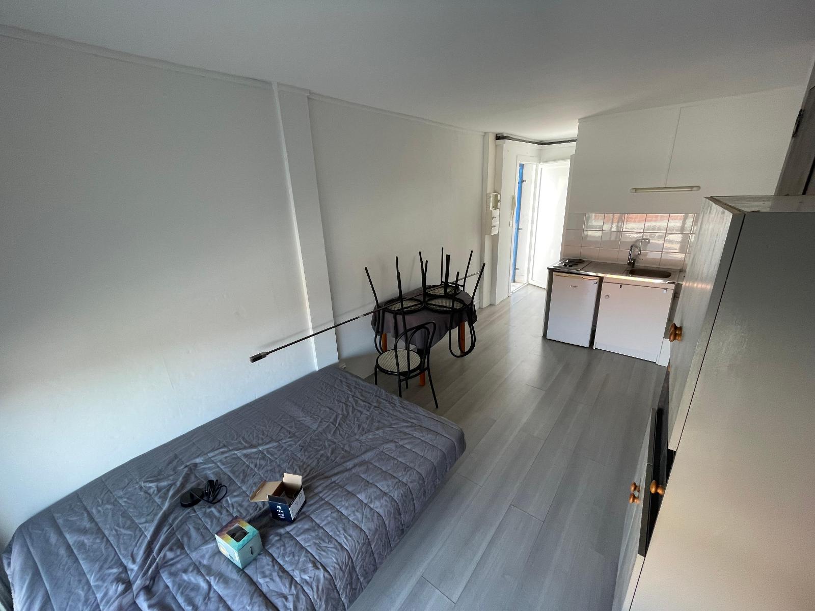 appartement 1 pièces - AUBENAS